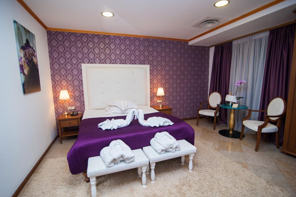 Hotel Dbh Bucarest Extérieur photo