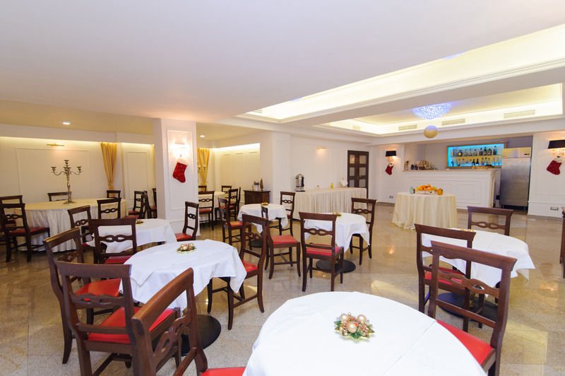 Hotel Dbh Bucarest Extérieur photo